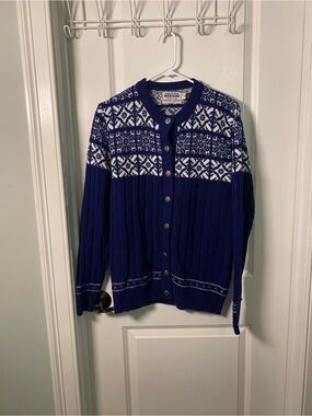 Amana Vintage Royal Blue and White Fair Isle Cable Cardigan